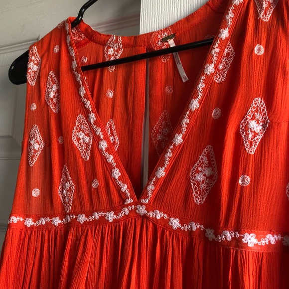 SOLD Free People Embroidered Shift Tank Blouse - Picture 3 of 6